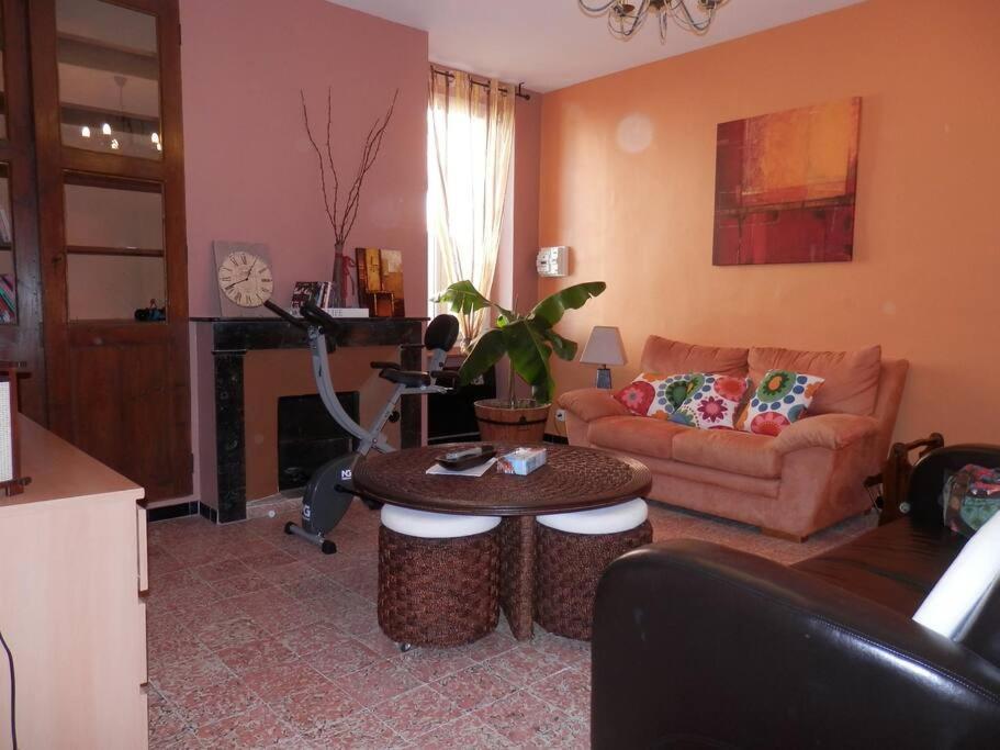 Appartement Spacieux Avec Grand Patio, 1Er Etage Sigean Esterno foto